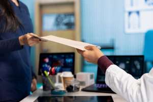 Resilient Clinical Logistics: Adapting to Emergency Scenarios Resilient Clinical Logistics: Adapting to Emergency Scenarios